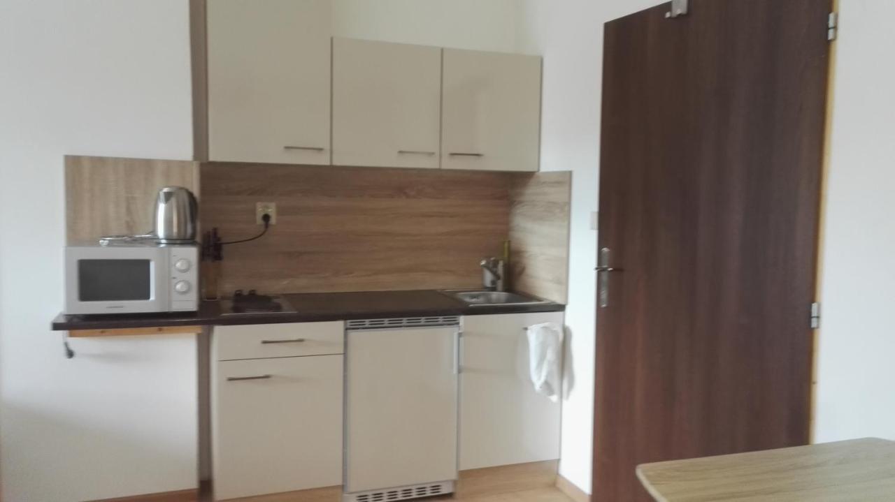 Ubytování v soukromí Opolany u Poděbrad Esterno foto