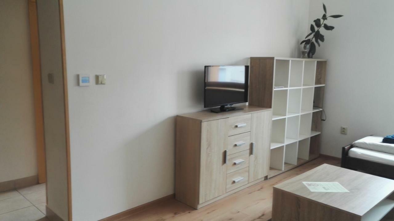 Ubytování v soukromí Opolany u Poděbrad Esterno foto